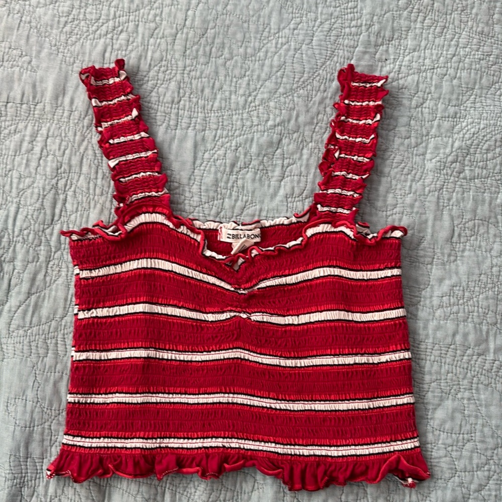Adorable, stretchy small Billabong tank top.